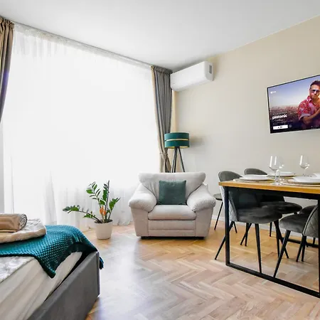 Sunny With Balcony By Flat Mаnager Apartament Sofia