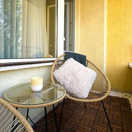 Sunny With Balcony By Flat Mаnager