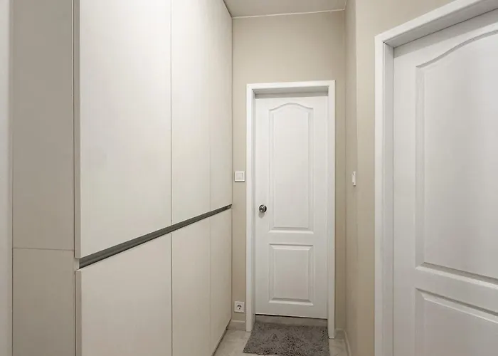 Sunny With Balcony By Flat Mаnager דירה